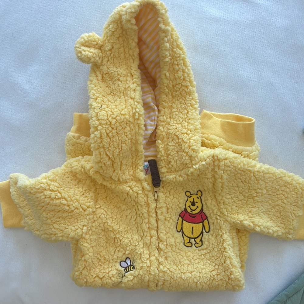 Newborn onesie - Picture 2 of 2